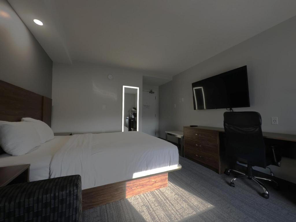 Travelodge By Wyndham Regina