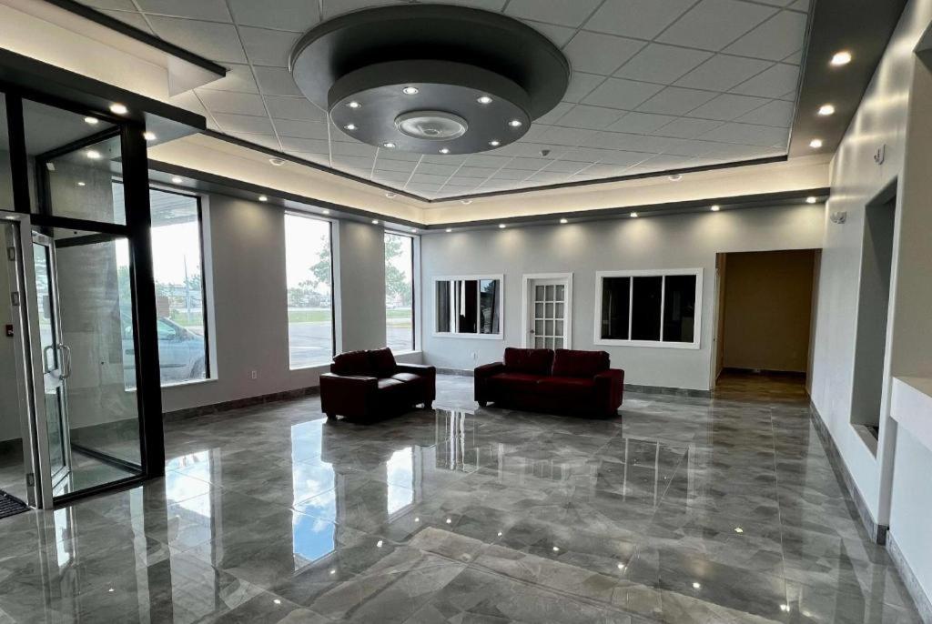 Travelodge By Wyndham Hotel Regina