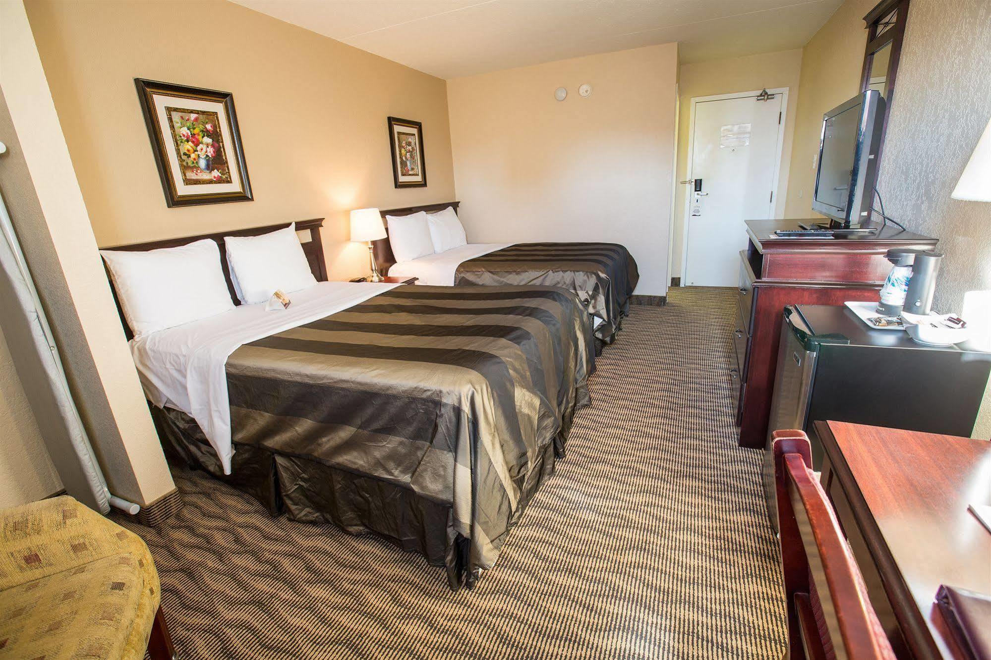 Travelodge By Wyndham Hotel 2*